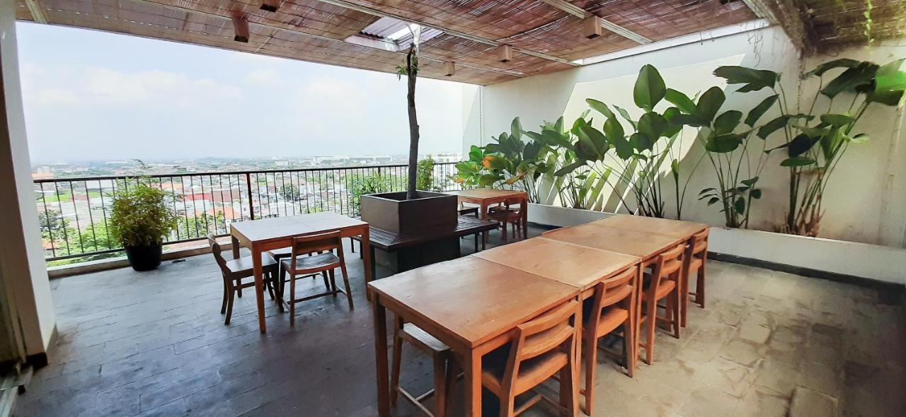 Nginap At Student Park Apartment Yogyakarta Bagian luar foto